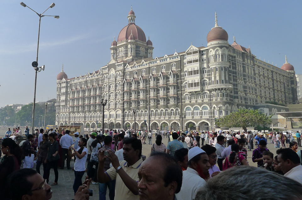 taj hotel mumbai plaza on the arabian sea